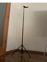 Load image into Gallery viewer, YUNTENG VCT-1688L Compact Light Weight Phone Selfie Stick Tripod Heighten Hand-held Bluetooth Remote Extendable 45-195cm, Weight: 410g