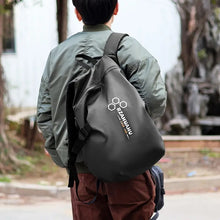 Load image into Gallery viewer, RZAHUAHU Motorcycle Backpack For Helmet Backpack, Riding Backpack, Travel Rider Bag Waterproof Reflective (YA-567)