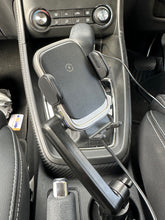 Load image into Gallery viewer, Wireless 15W Qi Fast Charging Automatic Auto Adjustment Clamping Car Cup Phone Holder Mount Support up to 7.5"Inch