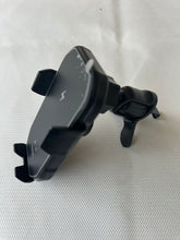 Load image into Gallery viewer, REMAX RM-C61 Wireless Phone Charge Holder Intelligent Sensor Auto Clamping & Secure Lock for Car Air Vent
