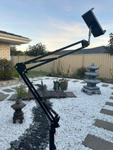 Load image into Gallery viewer, X&X 1.75m Lazy Bed Mobile Phone Tablet Floor Holder 360 Flexible Arms Adjustable Aluminum Mobile Phone Tablet PC Stand