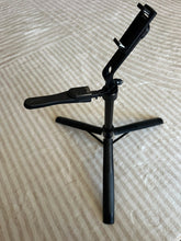 Load image into Gallery viewer, 2.1 Meter Long Extendable Selfie Stick for Smart Phone, Universal Handheld Stabilizer with 2.1m Remote Live Stand, Tripod