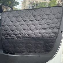 Load image into Gallery viewer, 2pcs Car Door Protection Dogs - a Pair of 68.58 cmX 48.26cm Car Door Scratch Protection - Truck Tailgate And Pet Side Panel Covers for Suvs And Sedans
