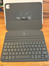 Load image into Gallery viewer, Bluetooth Wireless Smart Keyboard Folio Slim Case with Keyboard for iPad Air 11, Air 5/4 Pro 11

