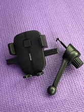 Load image into Gallery viewer, YESIDO C-162A  Universal 360° Car Phone Holder for Dash Air Cond Ducting One Hand Operation Support Phone up to 6.7&quot;
