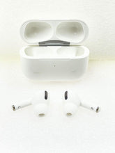Load image into Gallery viewer, AIVR3 In Ear Sport Wireless Bluetooth Earbuds with MIC &amp; Charger Box
